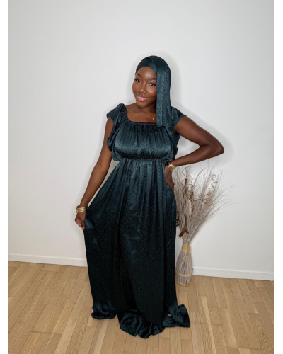 Robe longue en satin avec foulard assorti